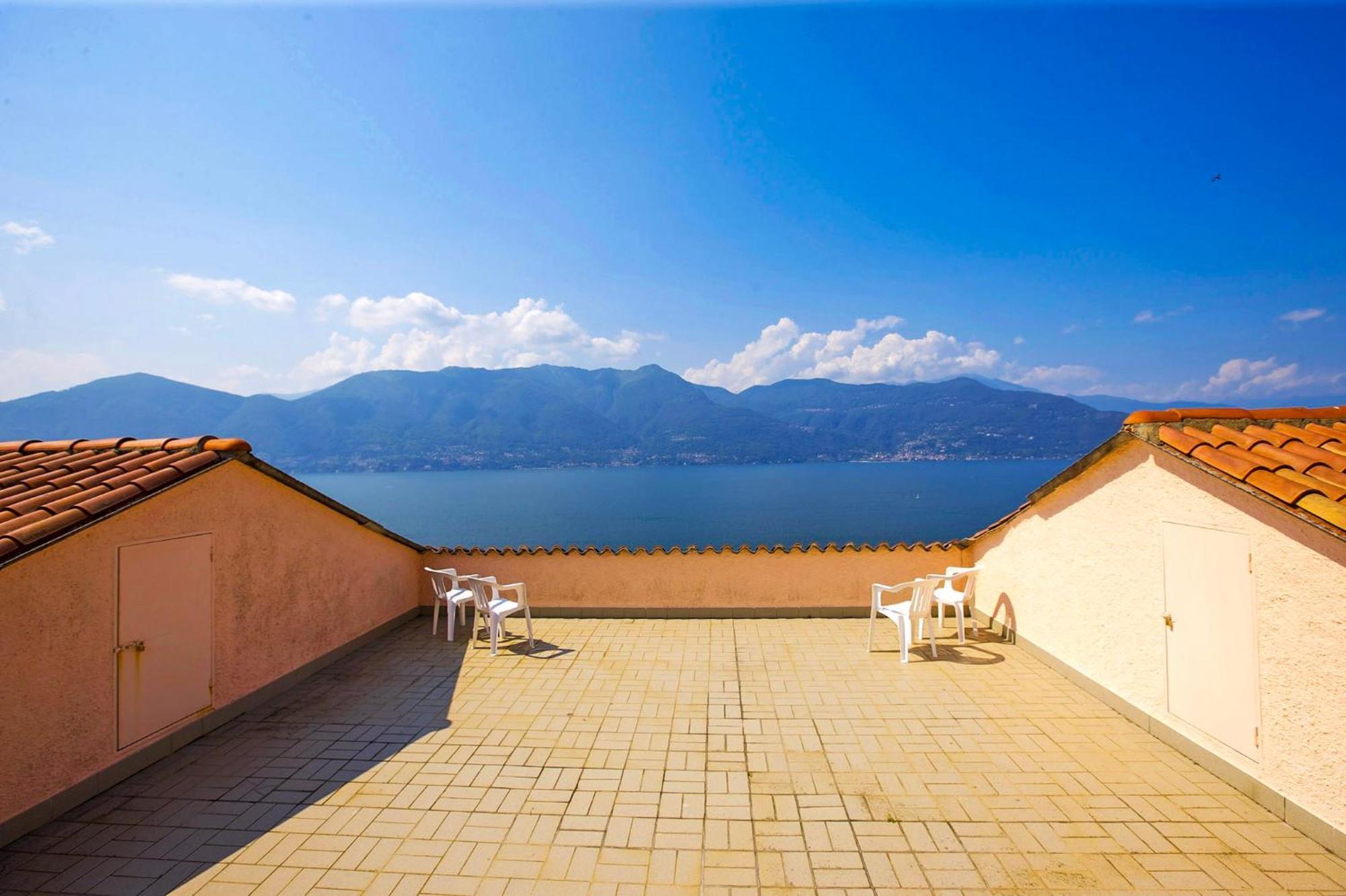 Апартаменты Parco Belmonte: Vista Fantastica Brezzo Экстерьер фото