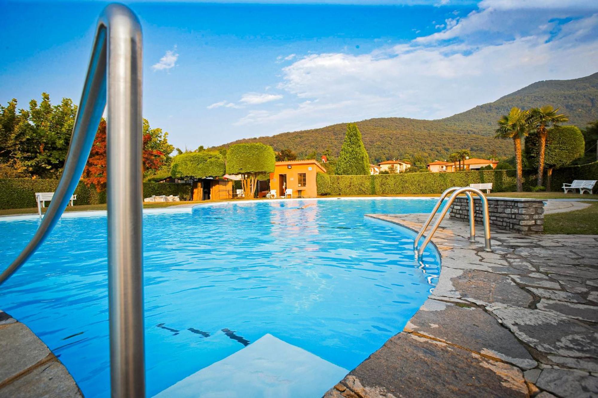 Апартаменты Parco Belmonte: Vista Fantastica Brezzo Экстерьер фото